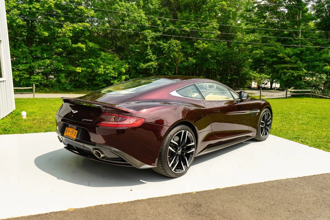 2015 Aston Martin Vanquish 2nd Gen - Image 30 of 31