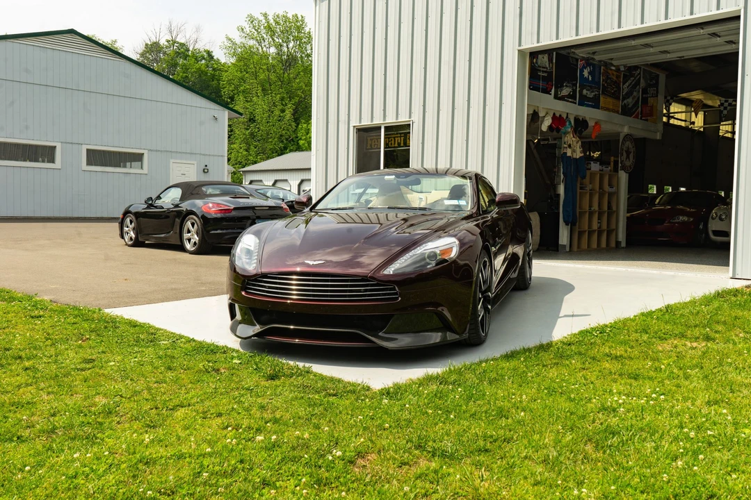 2015 Aston Martin Vanquish 2nd Gen - Image 5 of 31