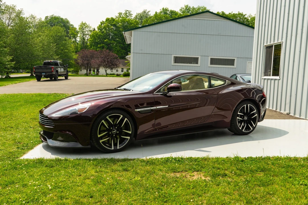 2015 Aston Martin Vanquish 2nd Gen - Image 12 of 31