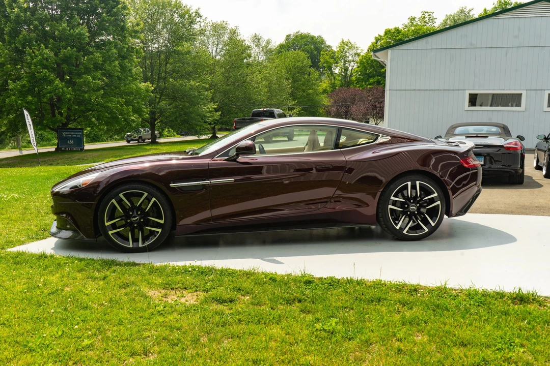 2015 Aston Martin Vanquish 2nd Gen - Image 14 of 31