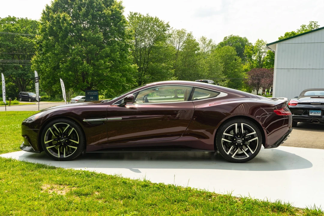 2015 Aston Martin Vanquish 2nd Gen - Image 16 of 31