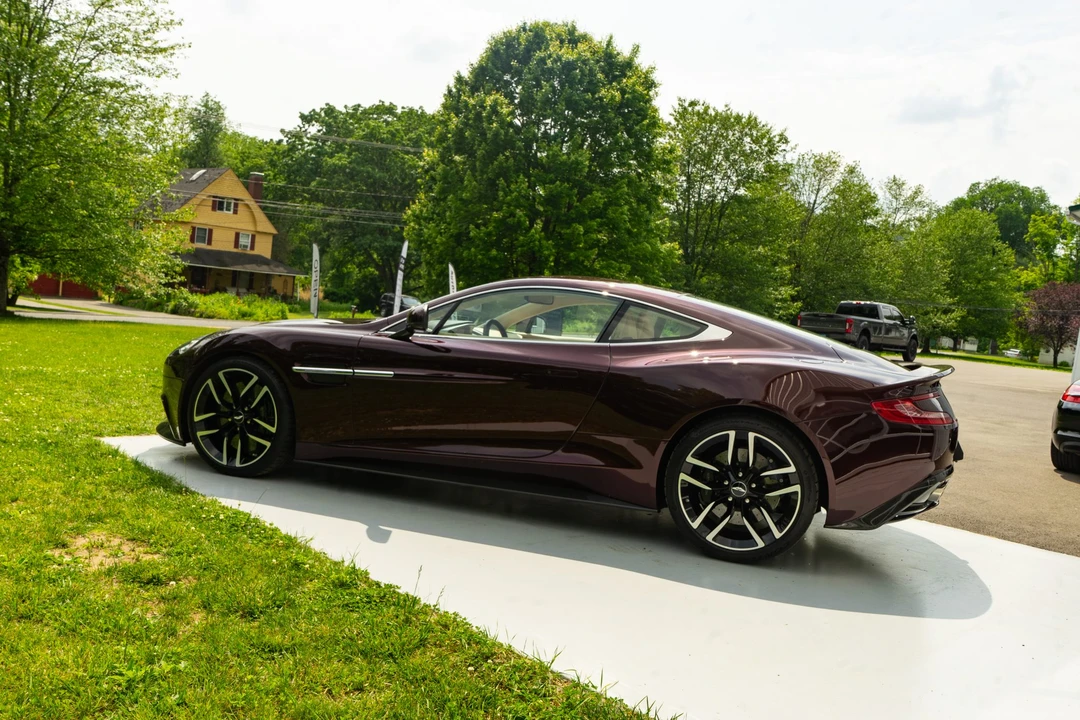 2015 Aston Martin Vanquish 2nd Gen - Image 17 of 31