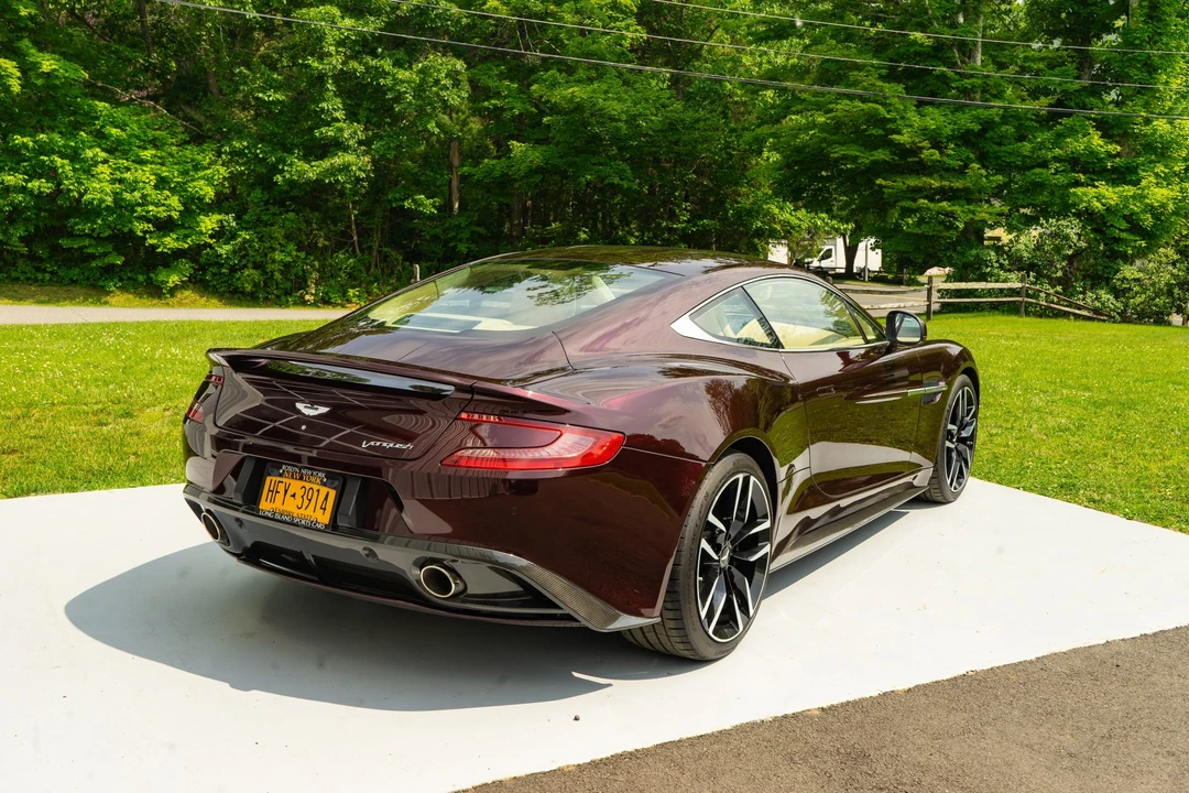 2015 Aston Martin Vanquish 2nd Gen - Image 27 of 31