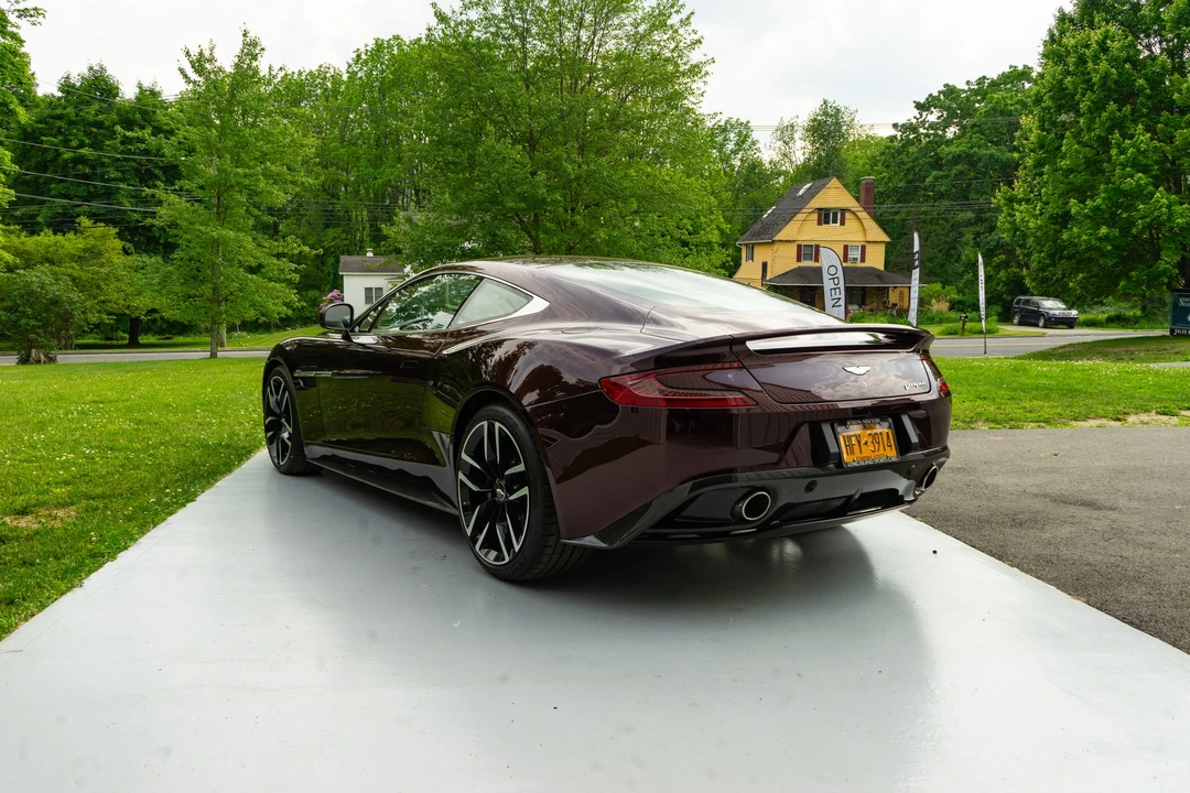 2015 Aston Martin Vanquish 2nd Gen - Image 20 of 31