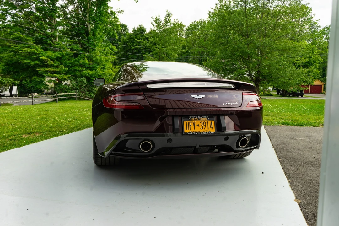2015 Aston Martin Vanquish 2nd Gen - Image 22 of 31