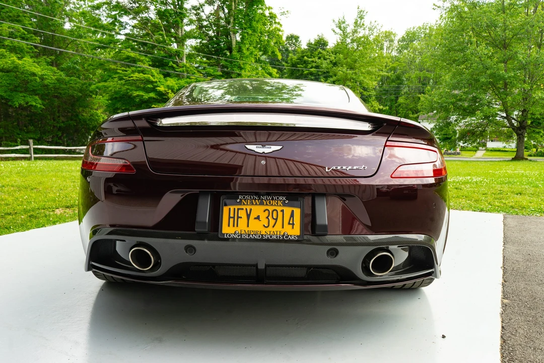 2015 Aston Martin Vanquish 2nd Gen - Image 23 of 31