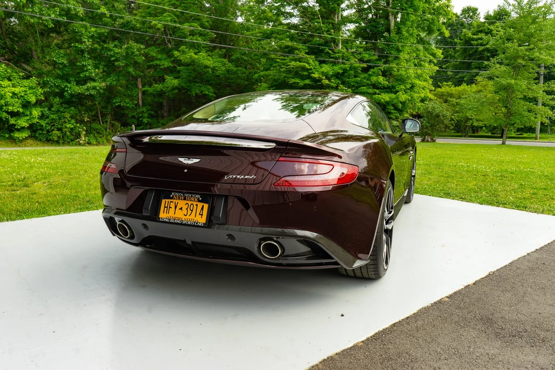2015 Aston Martin Vanquish 2nd Gen - Image 25 of 31