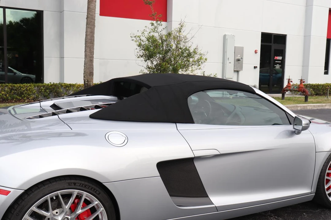 2015 Audi 42 R8 - Image 24 of 31