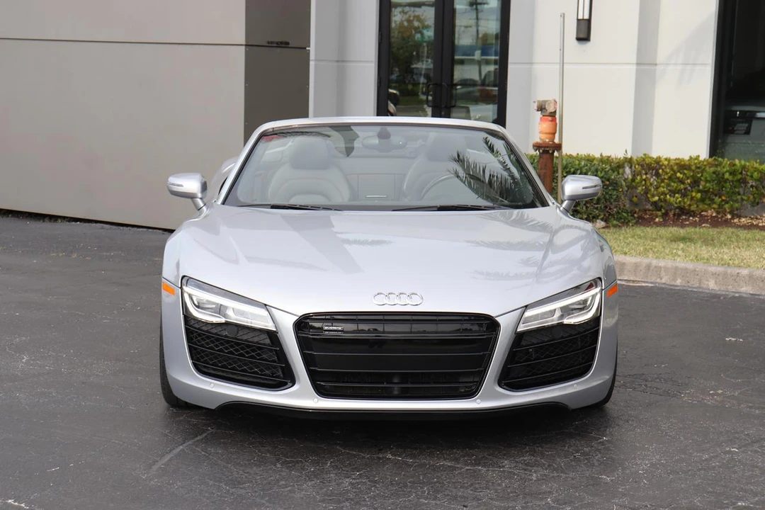 2015 Audi 42 R8 - Image 4 of 31
