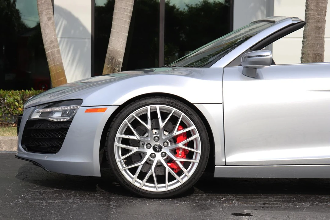 2015 Audi 42 R8 - Image 21 of 31