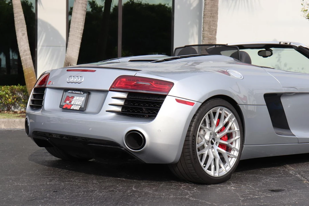 2015 Audi 42 R8 - Image 25 of 31