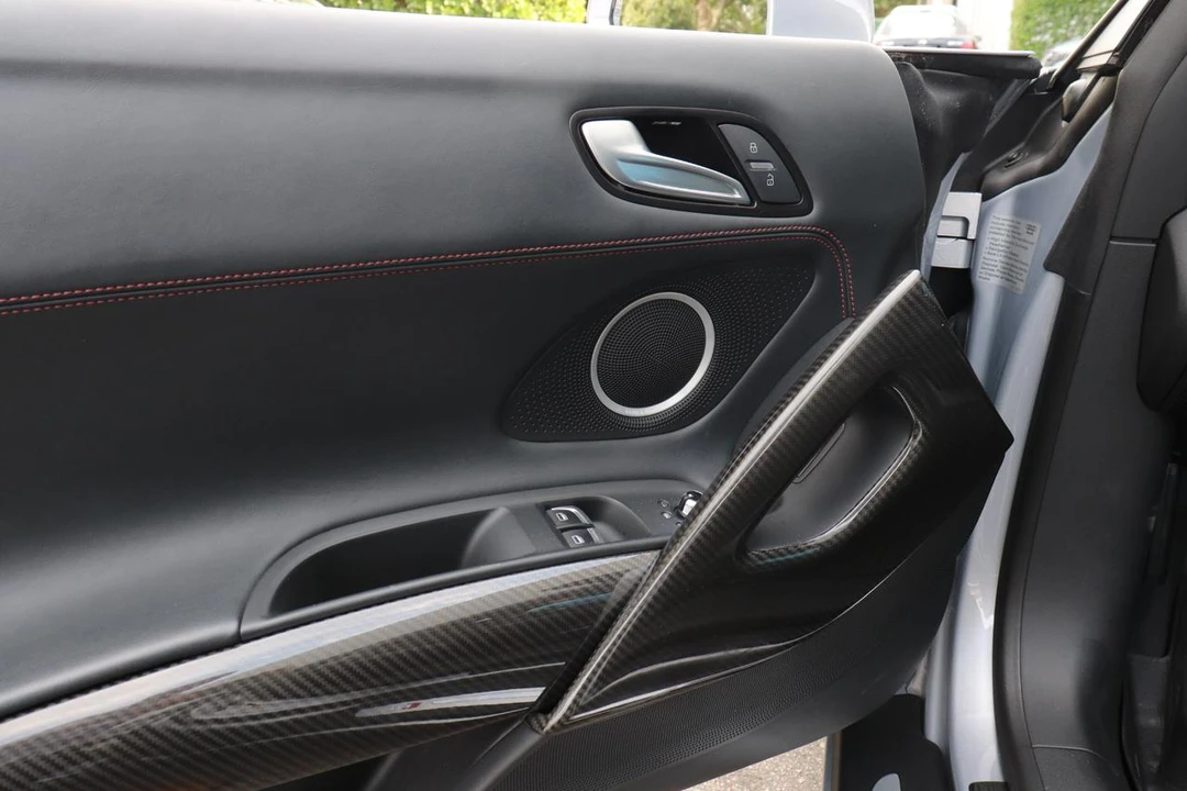 2015 Audi 42 R8 - Image 29 of 31