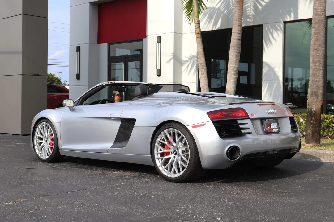 2015 Audi 42 R8 - Image 14 of 31