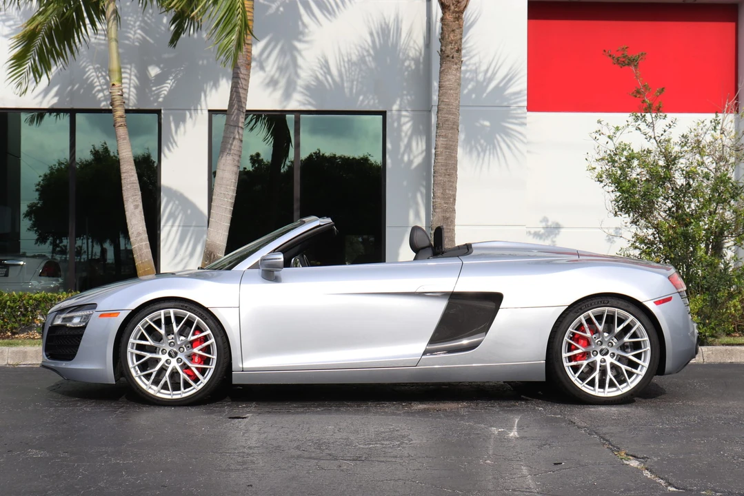 2015 Audi 42 R8 - Image 17 of 31