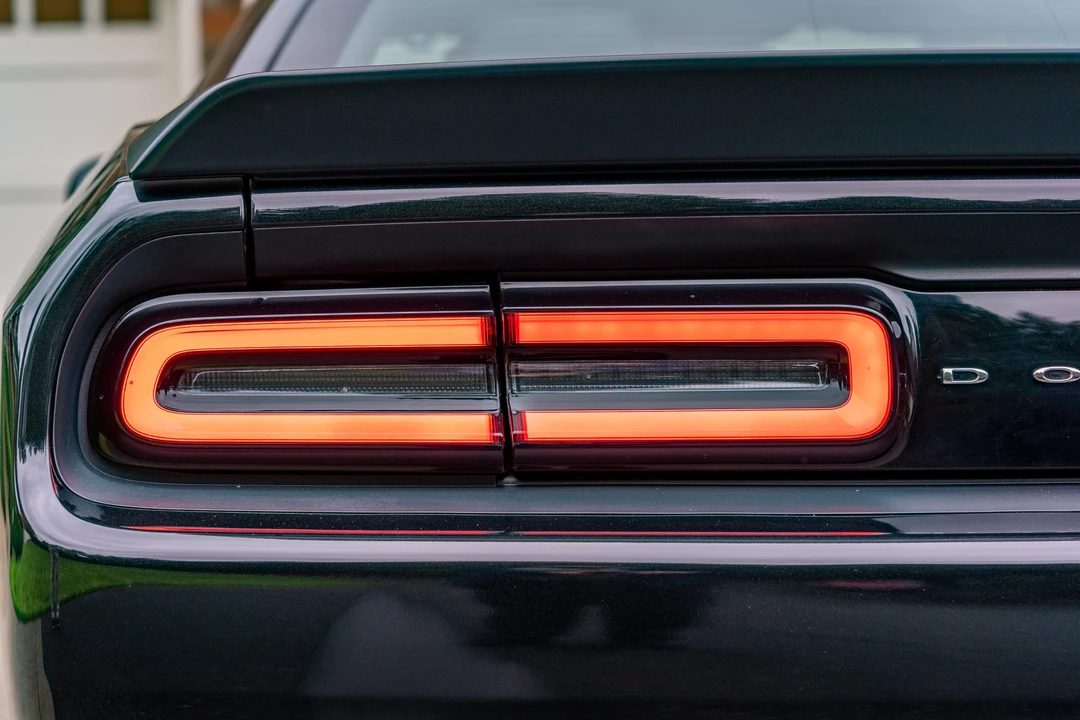2015 Dodge Challenger SRT Hellcat 3rd Gen - Image 16 of 31