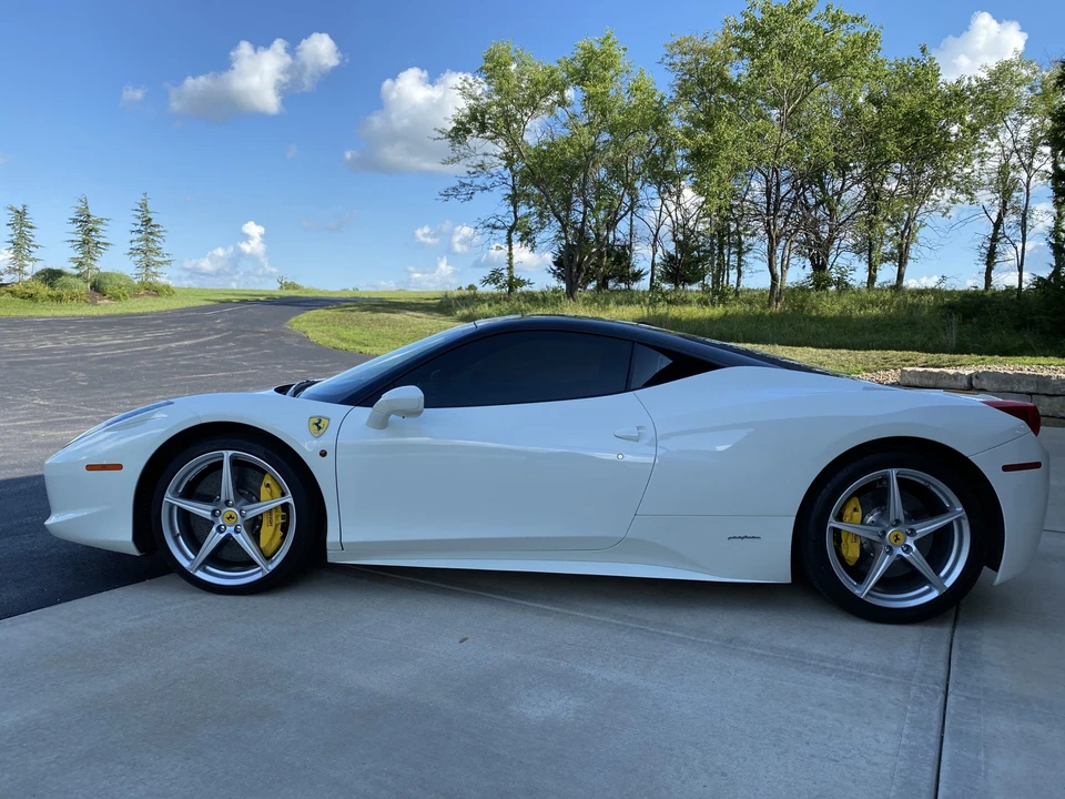 2015 Ferrari 458 Italia - Image 14 of 31