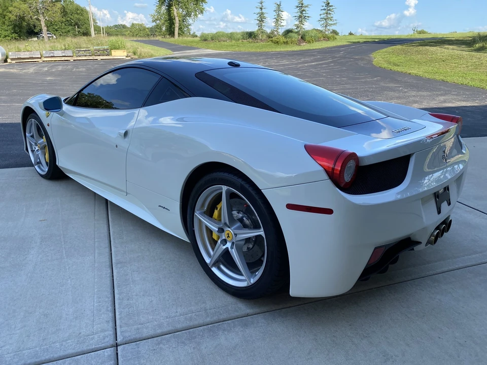 2015 Ferrari 458 Italia - Image 12 of 31