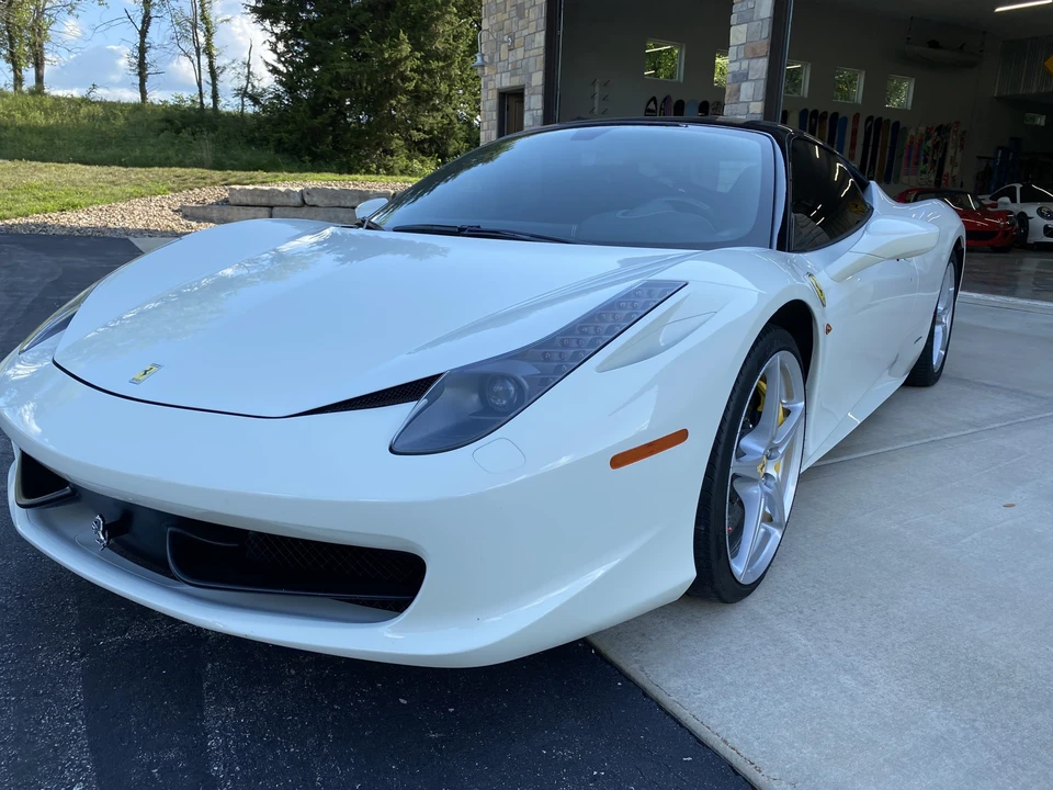 2015 Ferrari 458 Italia - Image 5 of 31