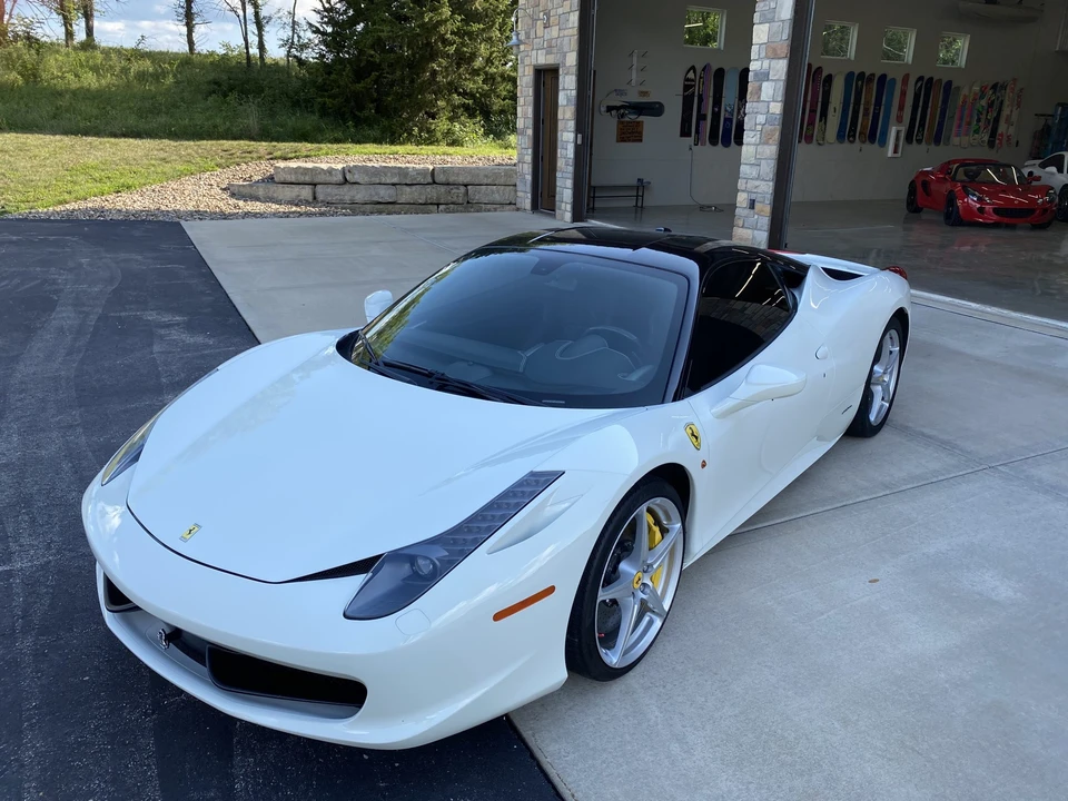 2015 Ferrari 458 Italia - Image 3 of 31