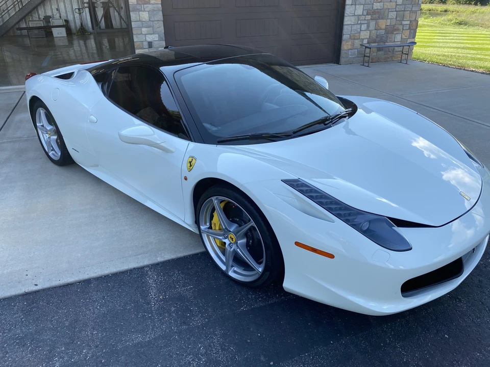 2015 Ferrari 458 Italia - Image 6 of 31