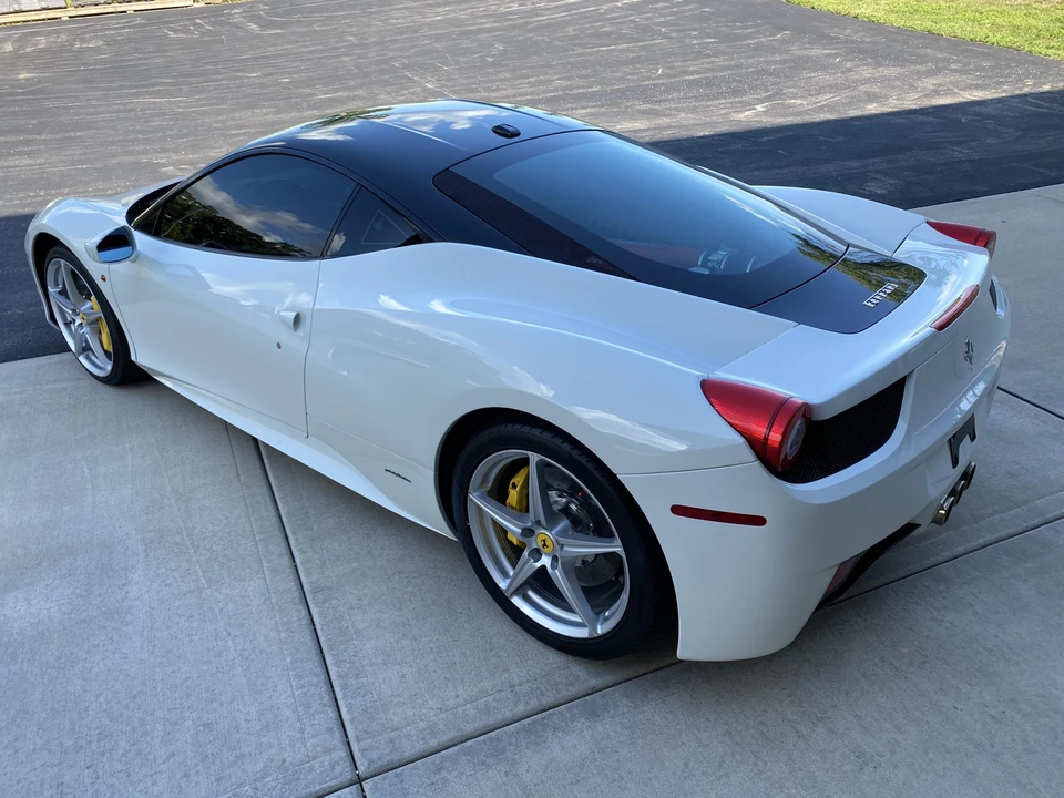 2015 Ferrari 458 Italia - Image 13 of 31