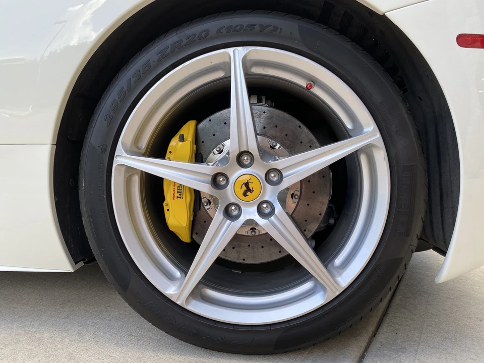 2015 Ferrari 458 Italia - Image 30 of 31