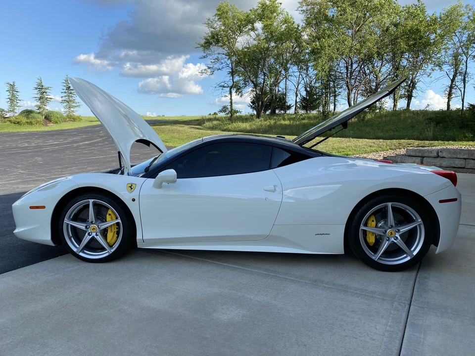 2015 Ferrari 458 Italia - Image 2 of 31