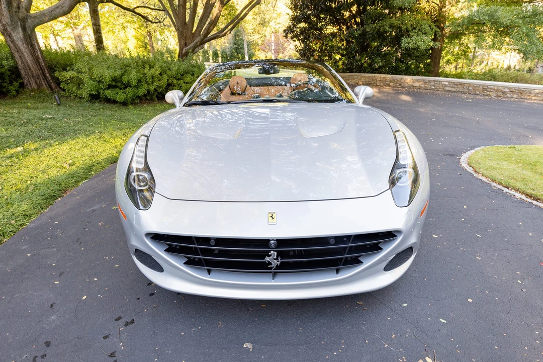 2015 Ferrari California T - Image 3 of 31