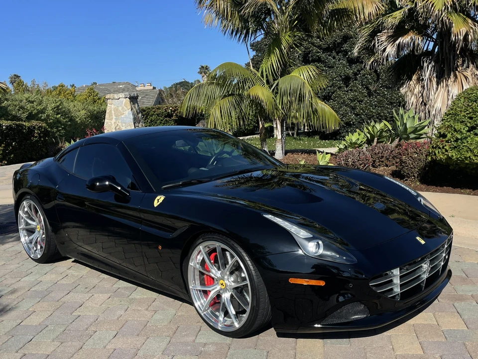 2015 Ferrari California T - Image 31 of 31
