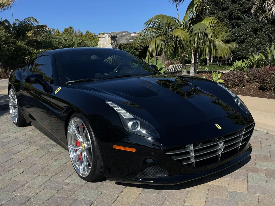 2015 Ferrari California T - Image 29 of 31