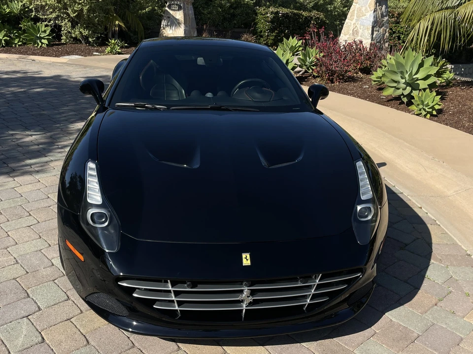 2015 Ferrari California T - Image 28 of 31