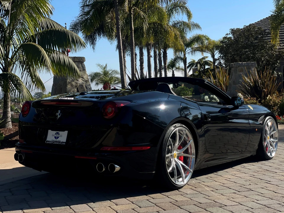 2015 Ferrari California T - Image 20 of 31