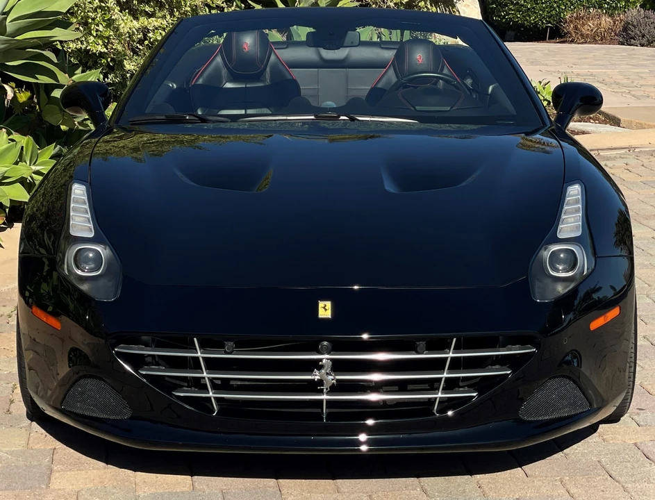 2015 Ferrari California T - Image 9 of 31