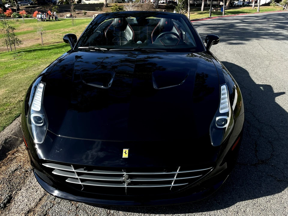 2015 Ferrari California T - Image 6 of 31