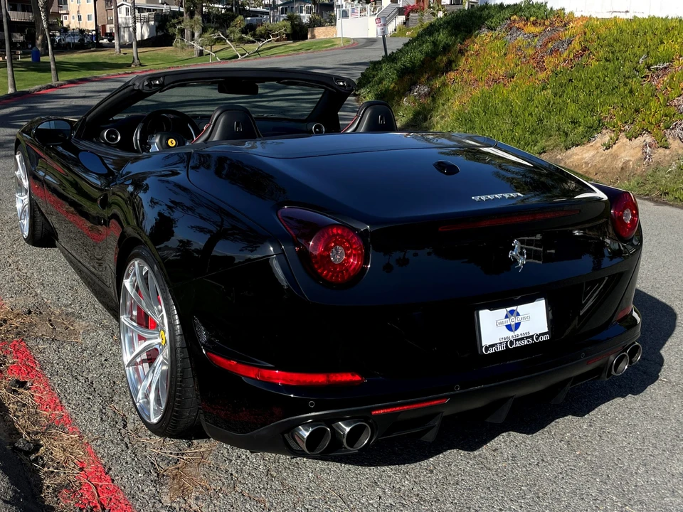 2015 Ferrari California T - Image 21 of 31