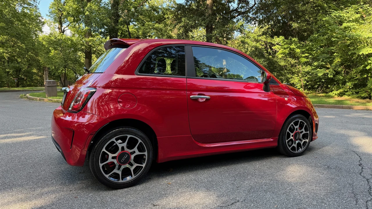 2015 Fiat 500 - Image 13 of 31