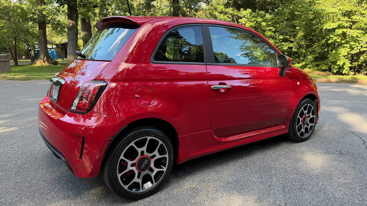 2015 Fiat 500 - Image 14 of 31