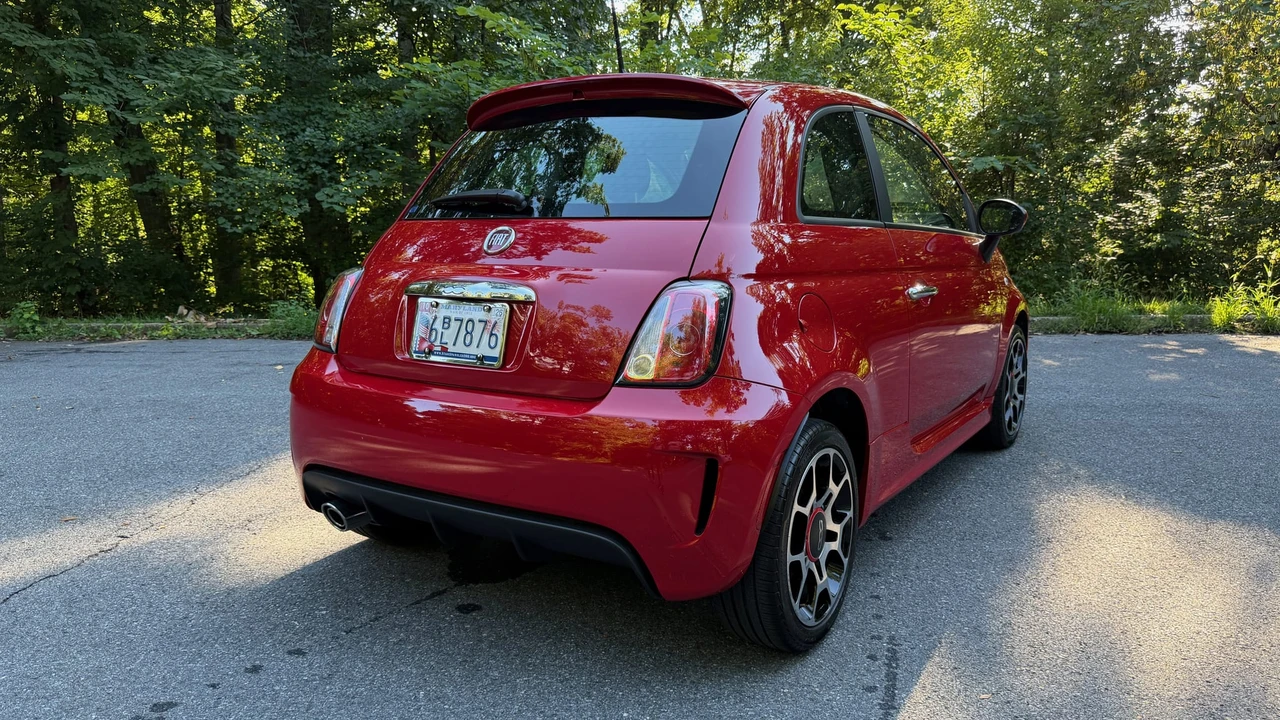 2015 Fiat 500 - Image 16 of 31