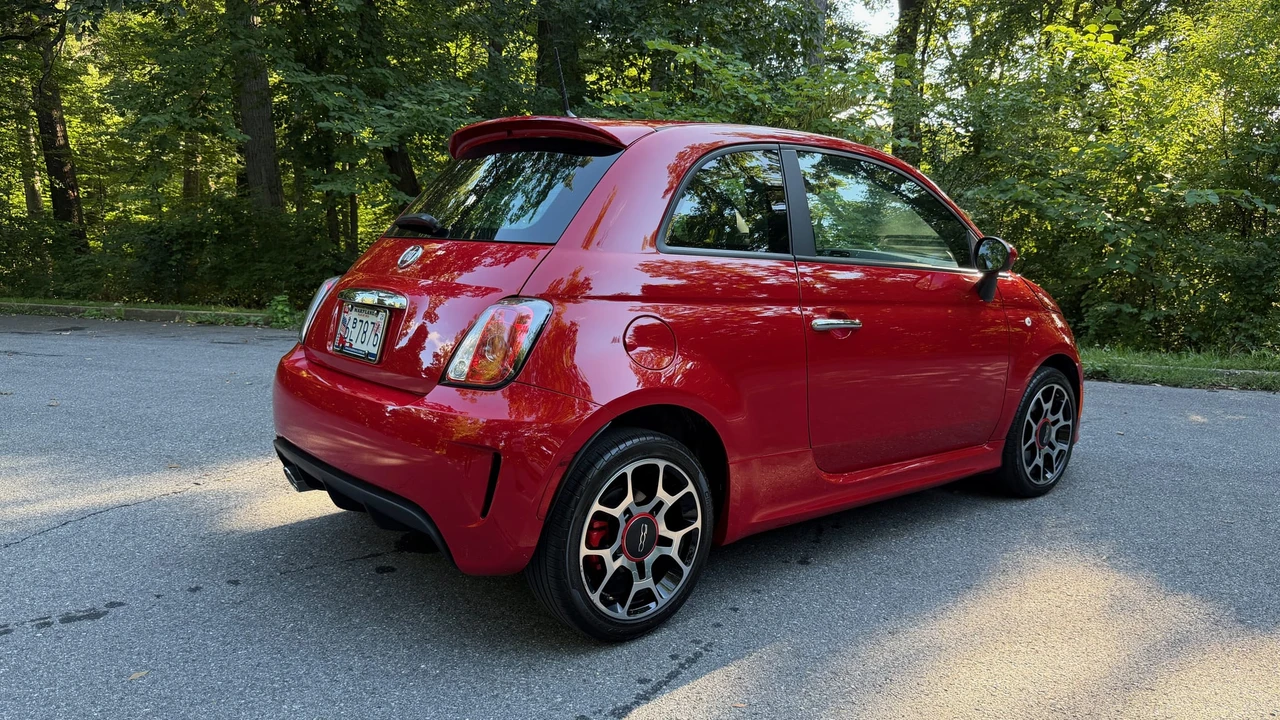 2015 Fiat 500 - Image 15 of 31