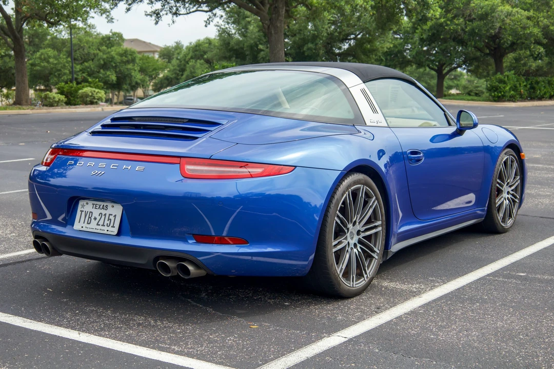 2015 Porsche 991 Targa 4 & 4S - Image 12 of 31