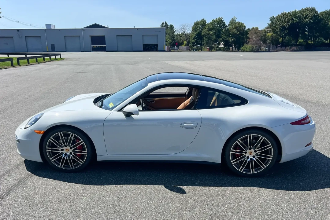 2015 Porsche 991 Carrera 4S - Image 5 of 6
