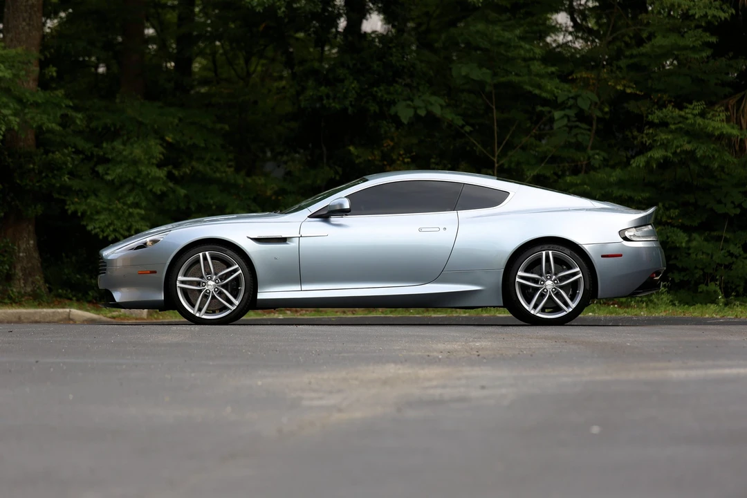 2016 Aston Martin DB9 - Image 9 of 31