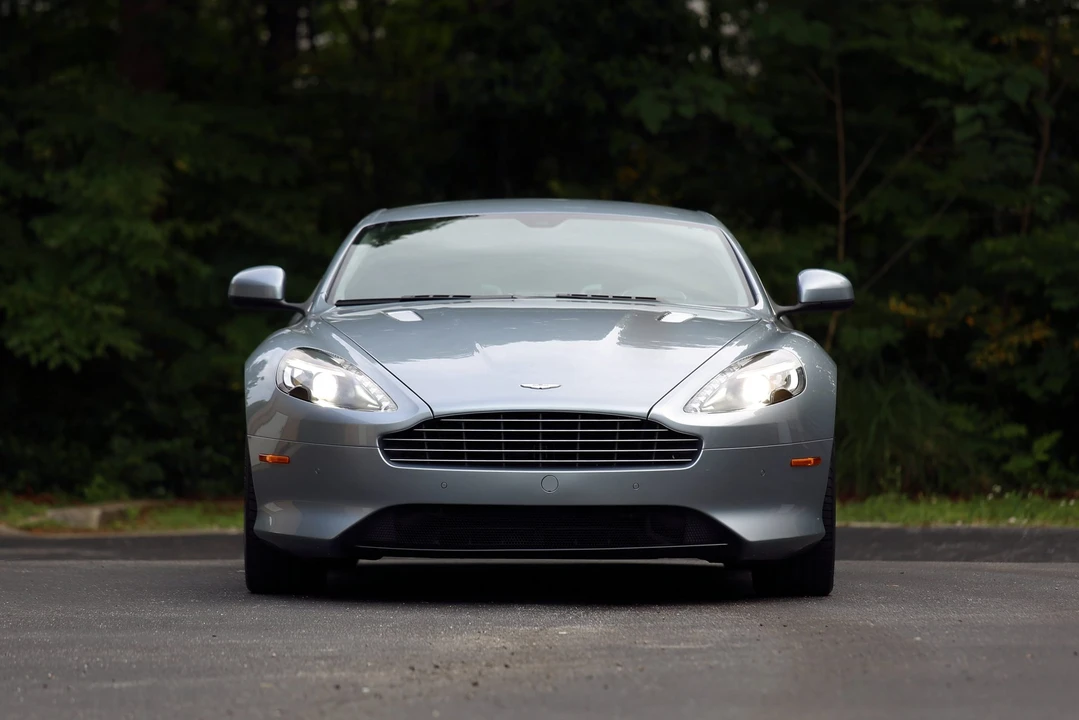 2016 Aston Martin DB9 - Image 3 of 31