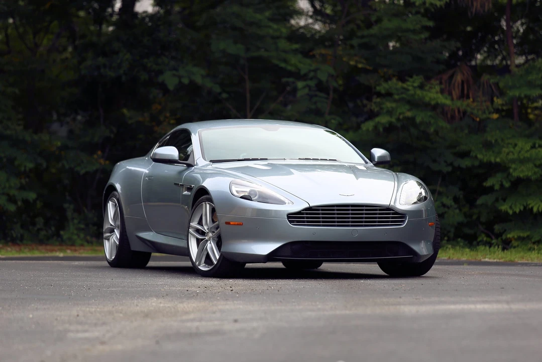 2016 Aston Martin DB9 - Image 4 of 31