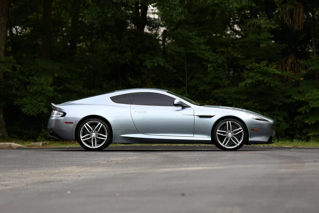 2016 Aston Martin DB9 - Image 5 of 31