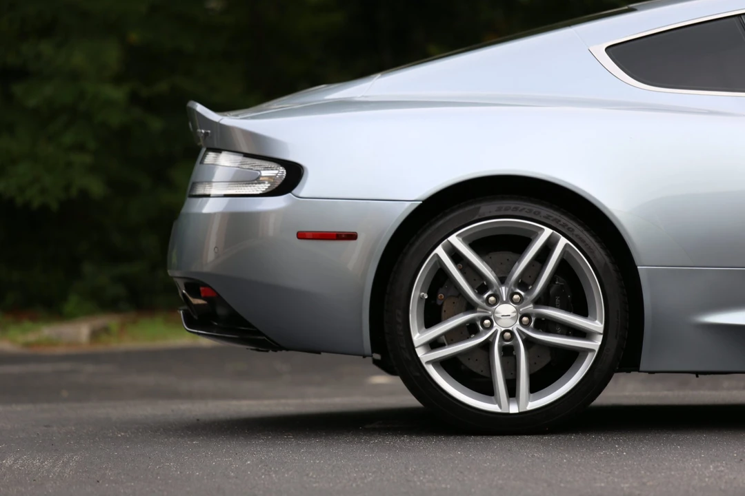 2016 Aston Martin DB9 - Image 22 of 31
