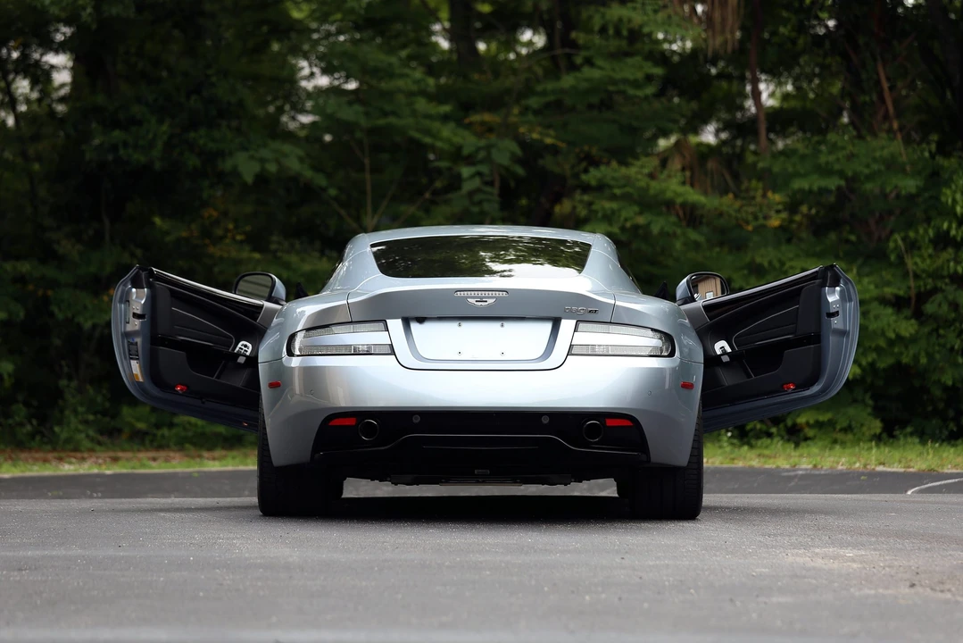 2016 Aston Martin DB9 - Image 16 of 31