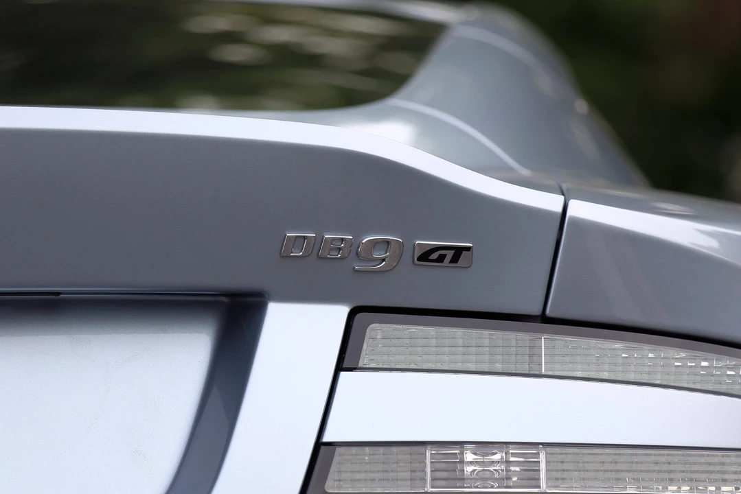 2016 Aston Martin DB9 - Image 29 of 31
