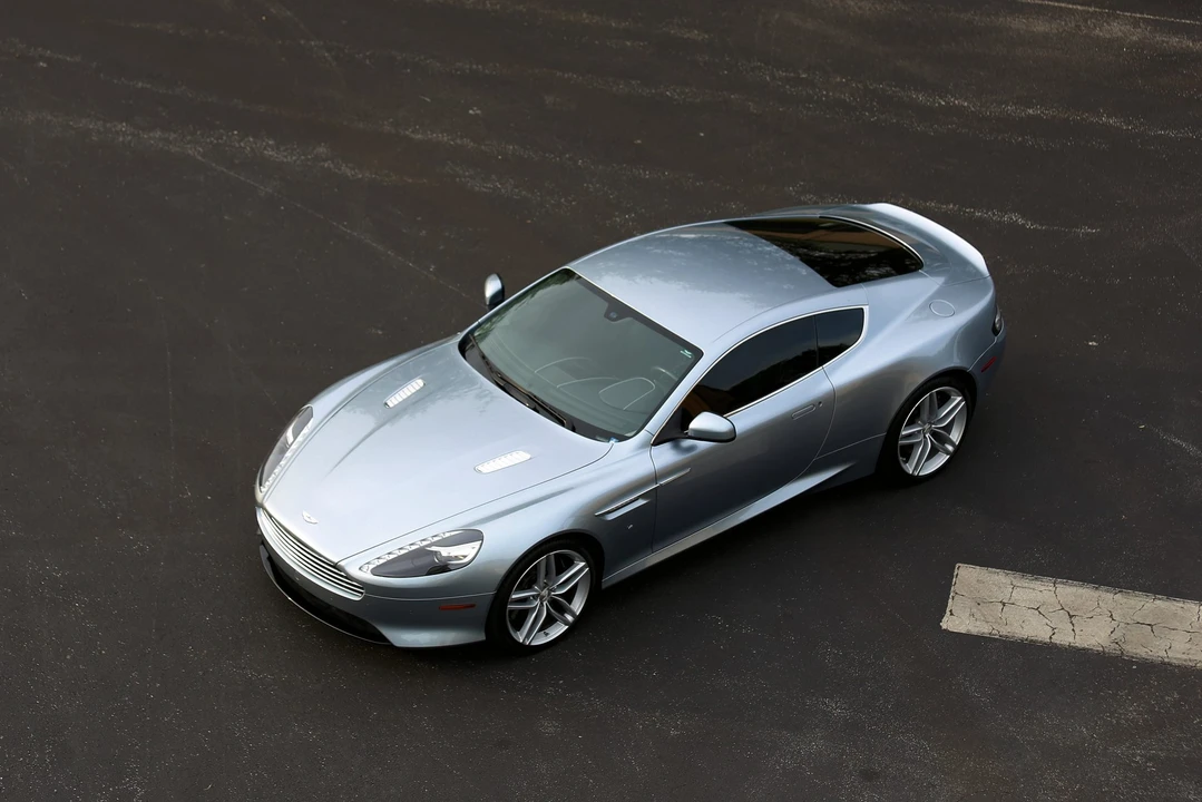 2016 Aston Martin DB9 - Image 10 of 31