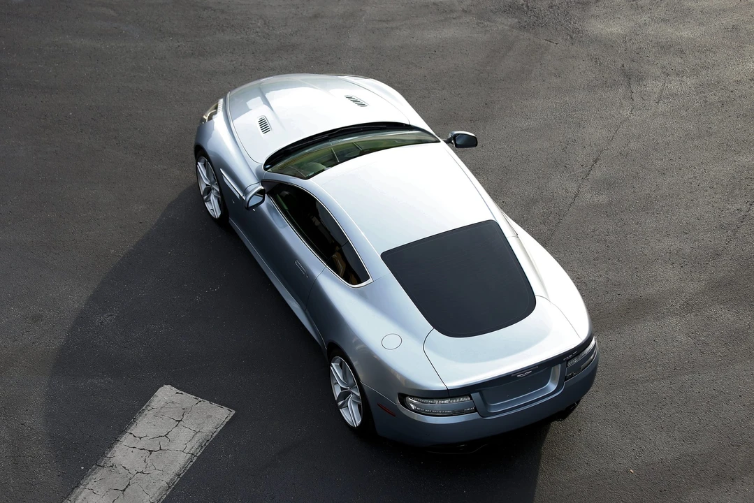 2016 Aston Martin DB9 - Image 13 of 31
